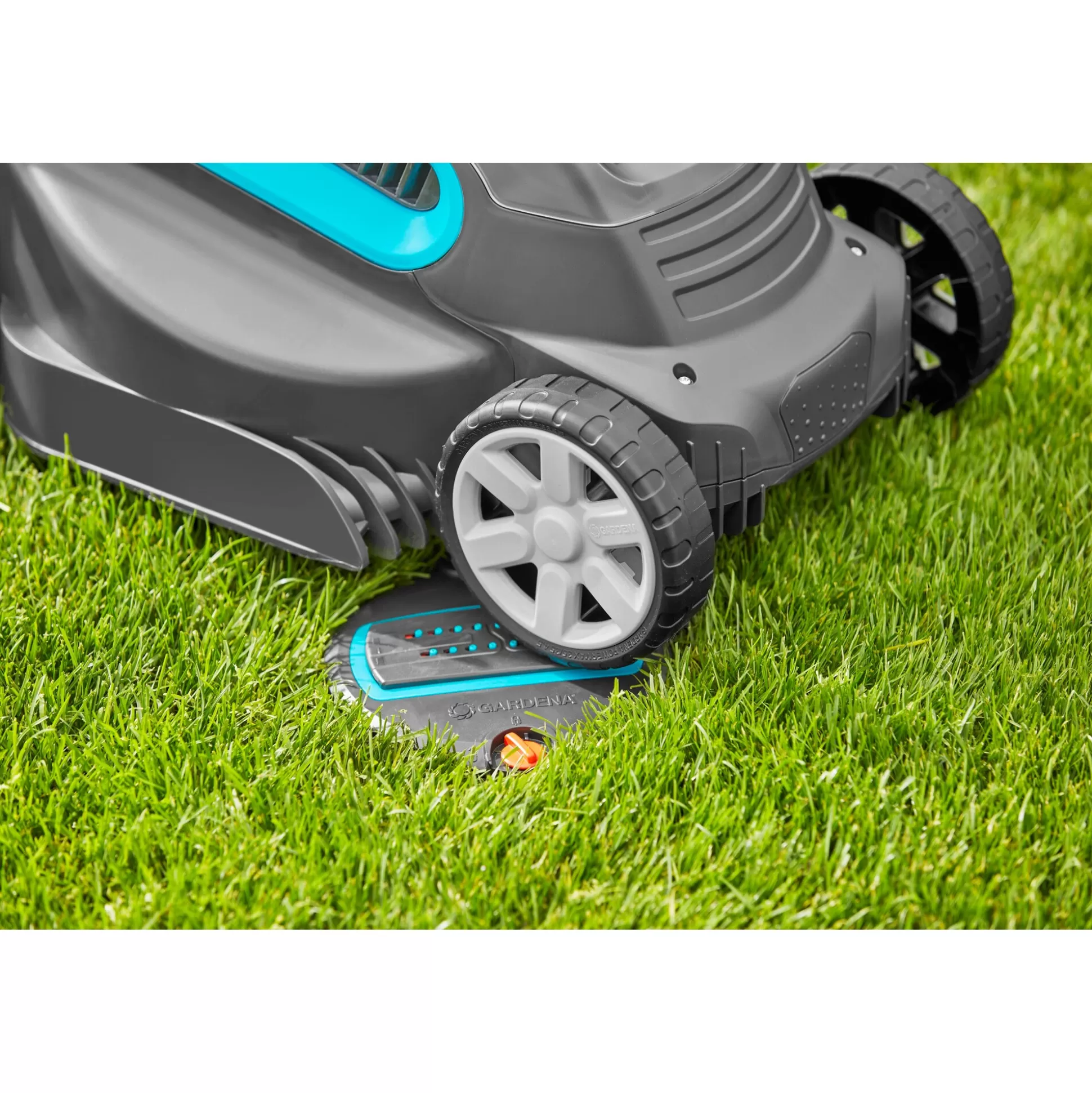 Tondeuse sans fil Gardena Powermax 32/36V P4A Solo - Coupe précise et autonomie longue durée pour jardin parfait