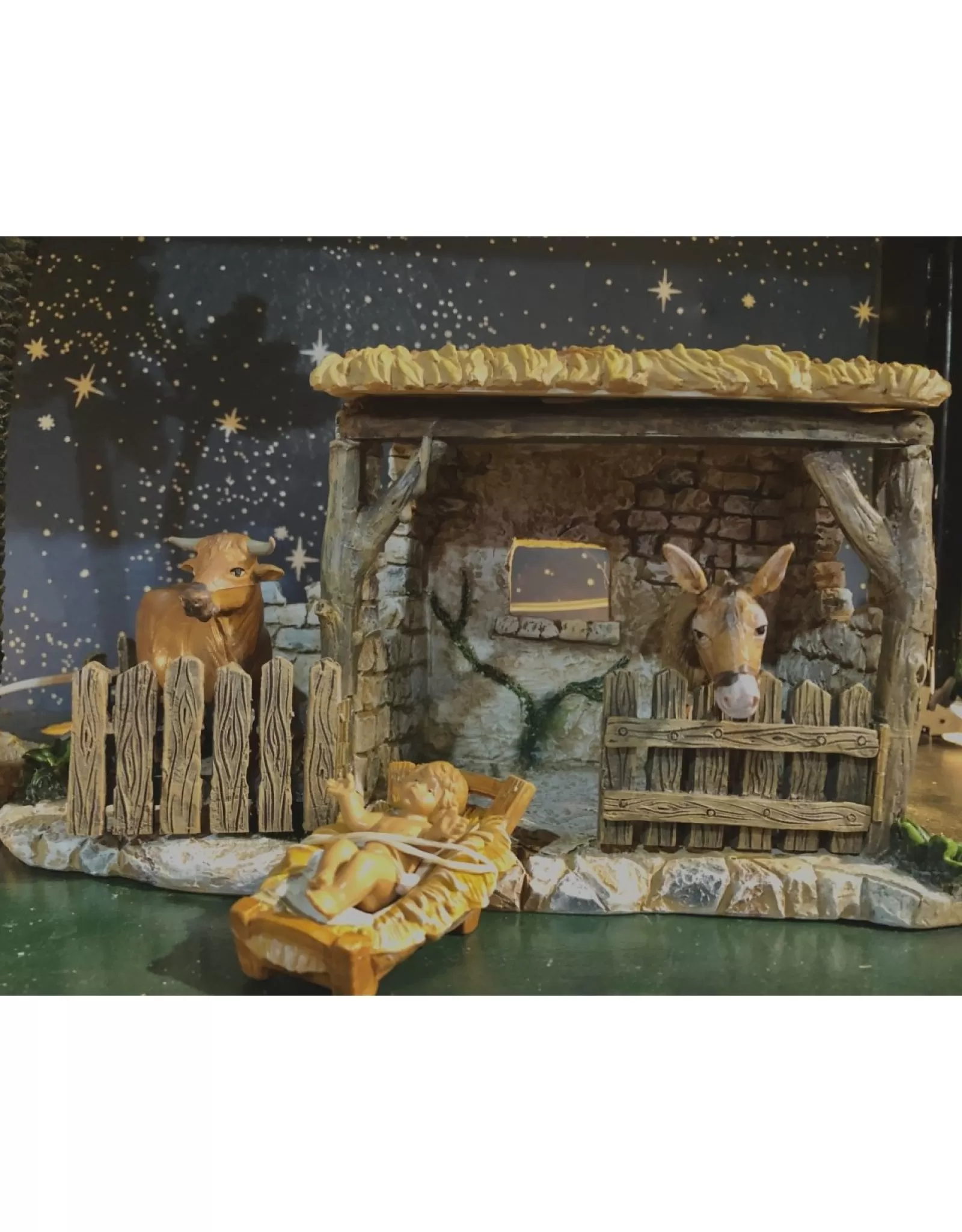 Crèche Artisanale Fontanini - Étable Pastorale avec Figurines Animalières