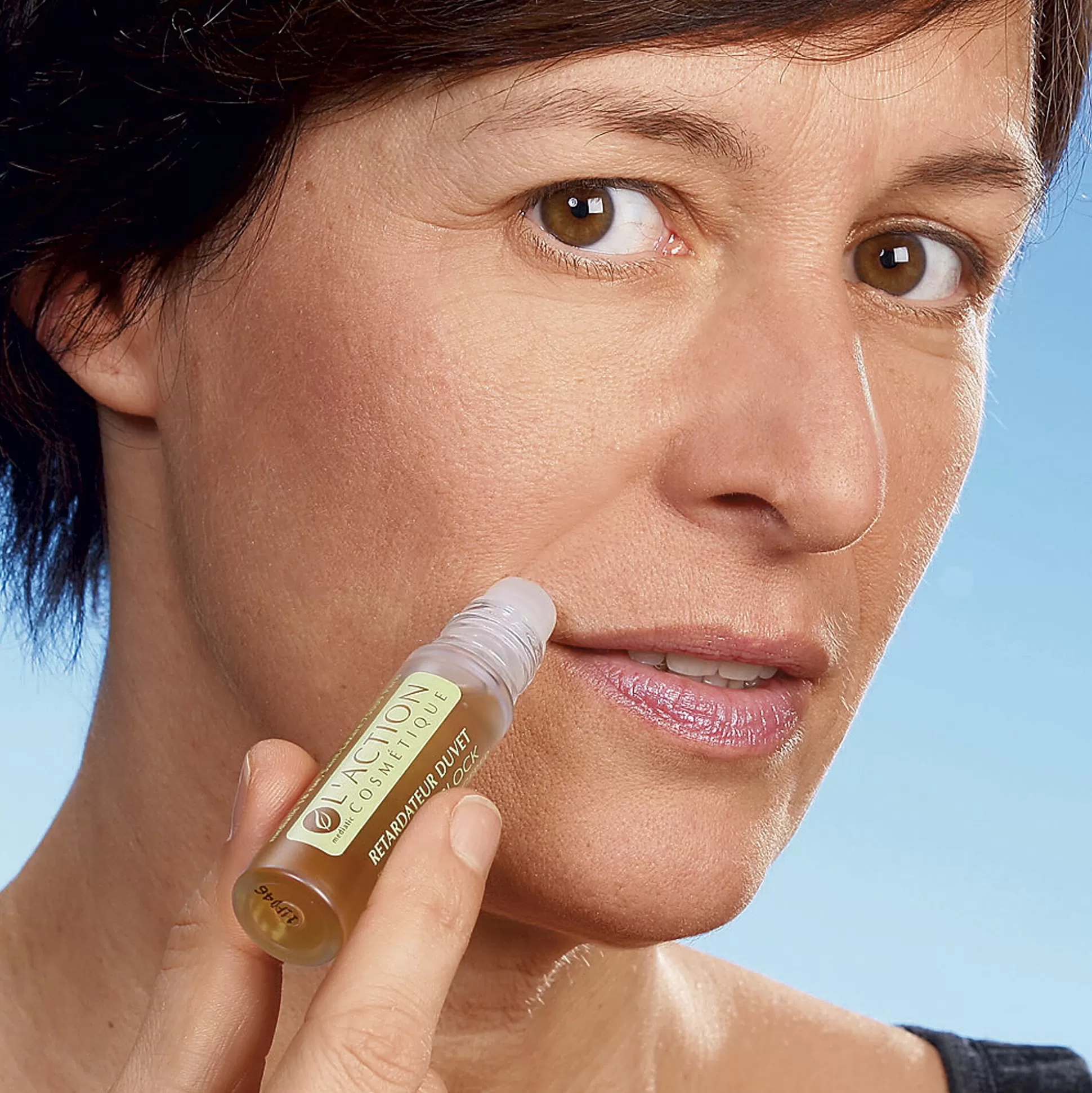 Stick Visage Anti-Recousse | Élimination Discrète en 1 Application, Format Voyage 10ml