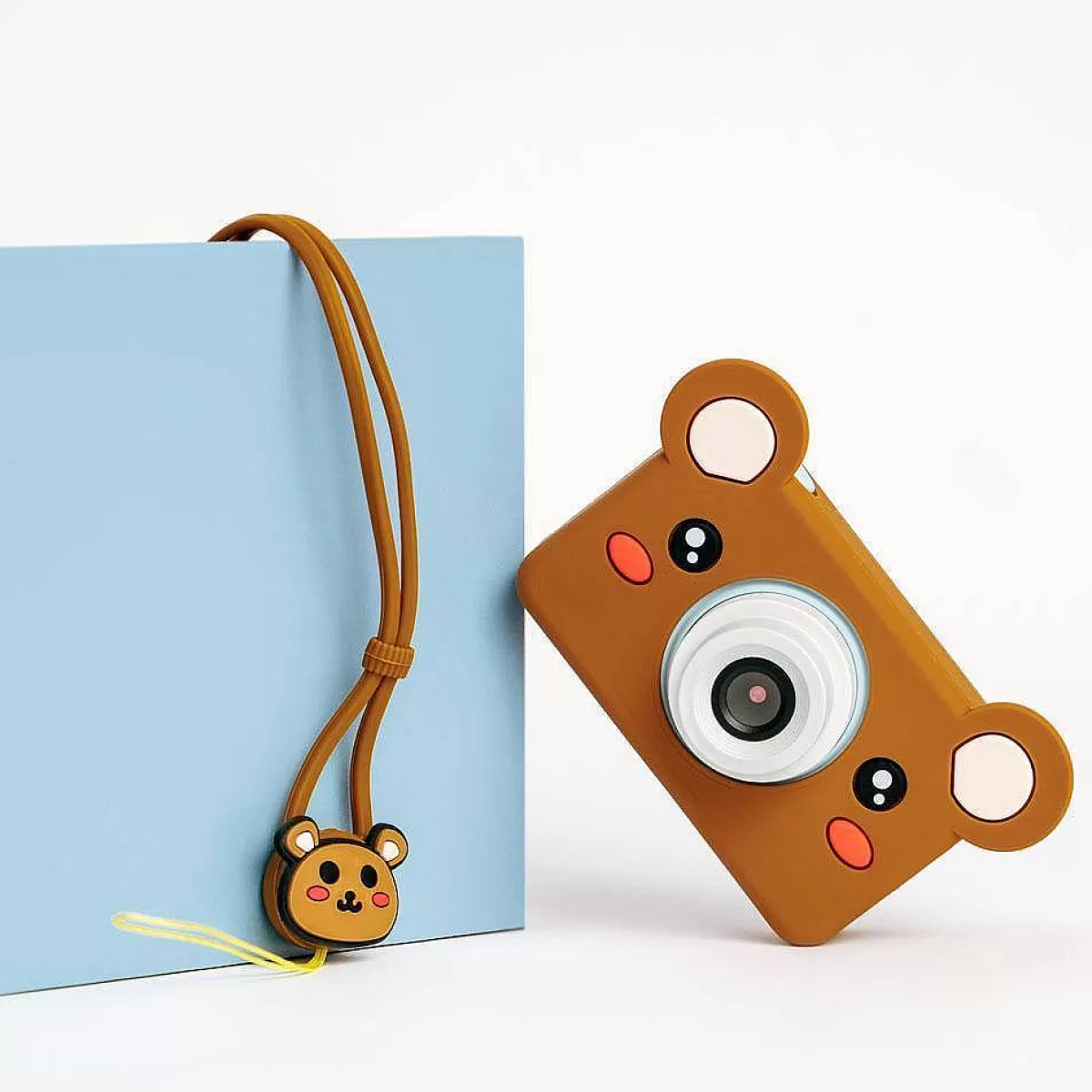 Appareil Photo Premier Âge Nounours - Zoofamily Caméra Enfant Découverte (Design Peluche, Prix Malin) 

Idéal pour initier les petits aventuriers à la photographie dès 3 ans