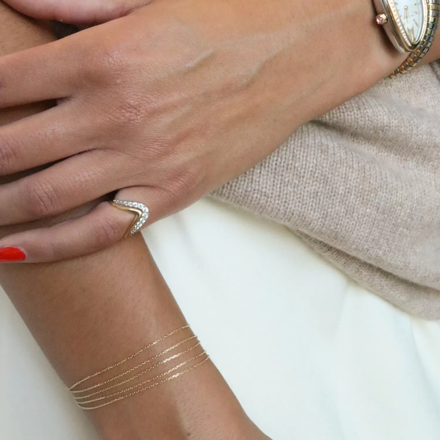 Bague Vague Élégante Alkemistry Aria en Or 18 Carats - Serti de Diamants Étincelants | Promotion Exclusive