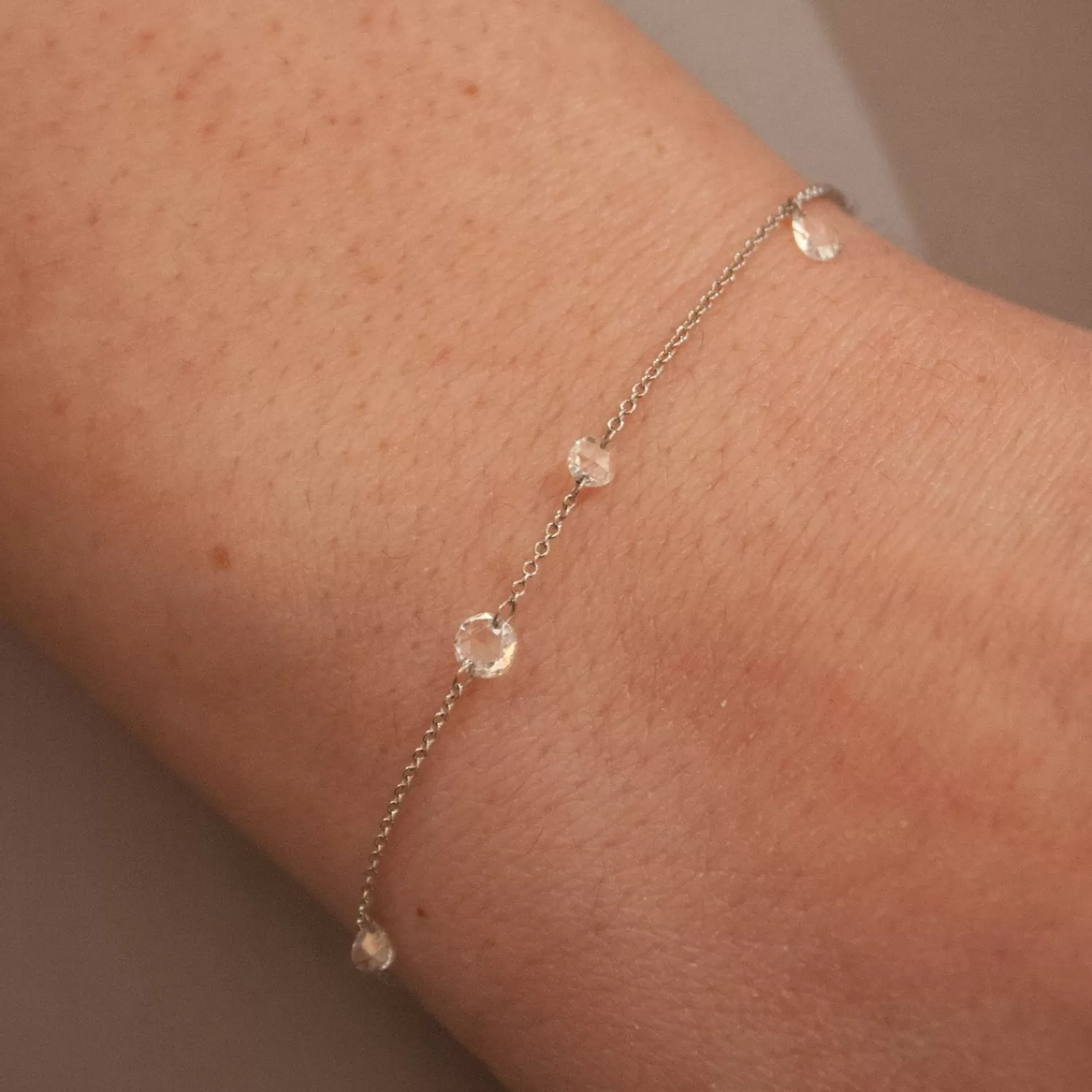 Bracelet Tennis Alkemistry Aria - Or 18 carats serti de diamants taille rose, pièce joaillerie intemporelle