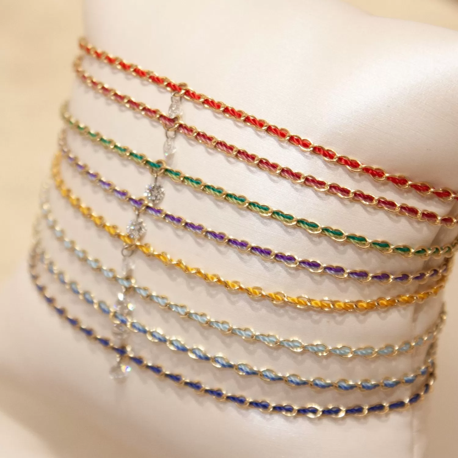 Bracelet Alkemistry Aurique en Or 18 Carats « Éclat Vital » - Chaîne Tressée Rubis Serti de Diamants | Édition Empowerment Limitée