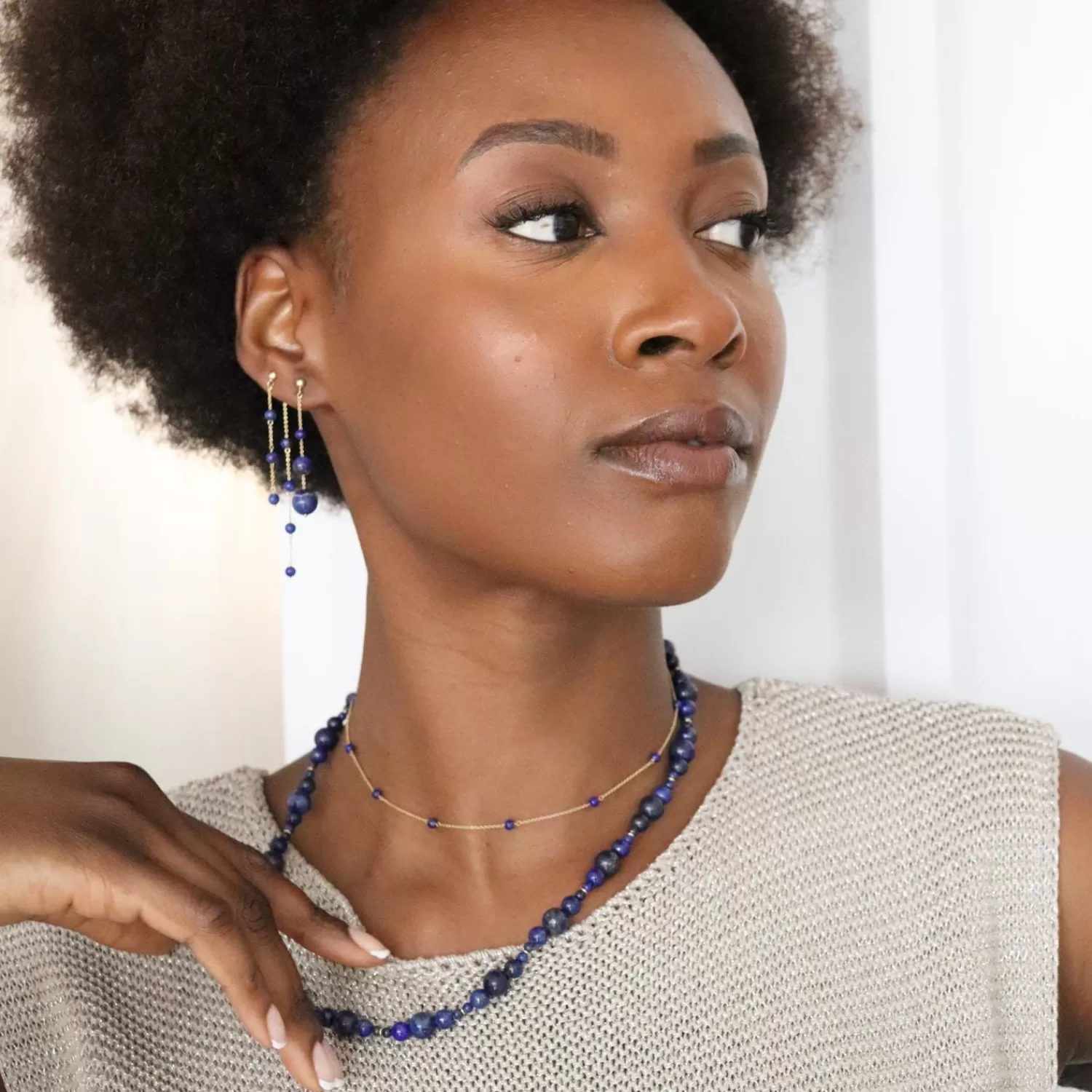 Boucles d'Oreilles Alkemistry Boba - Double Créoles en Or 18K avec Perles de Lapis-Lazuli et Chaînettes Dorées | Promotion Exclusive