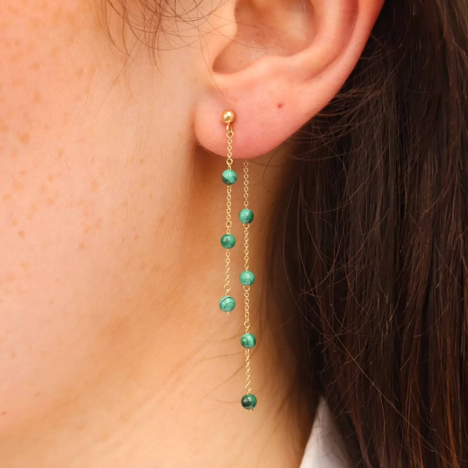 Boucles d'Oreilles Jumelles Alkemistry Boba – Or 18 Carats avec Perles de Malachite et Chaînes Entrelacées | Exclusivité Collection