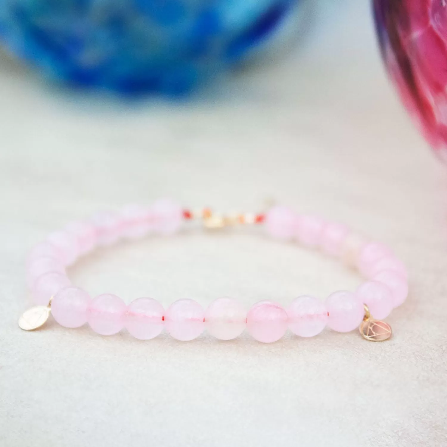 Bracelet élégant en or 18 carats avec perles de quartz rose naturel - Collection Alkemistry Cinta Disponible en ligne