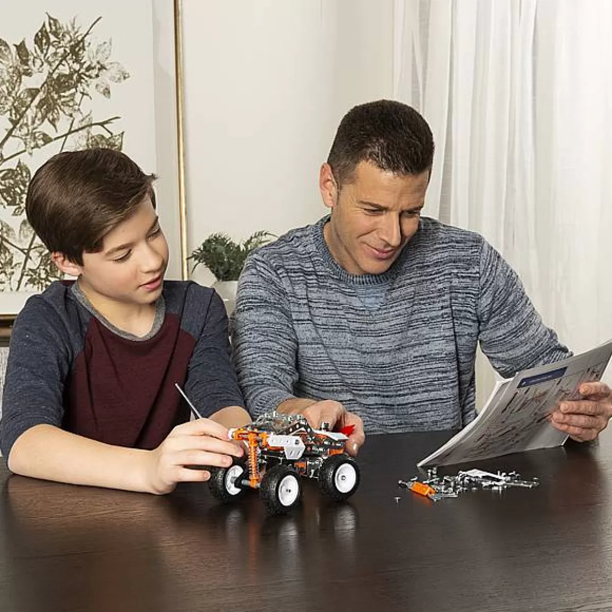 En liquidation : Kit de construction Meccano exclusif - 15 modèles innovants pour créer sans limites !