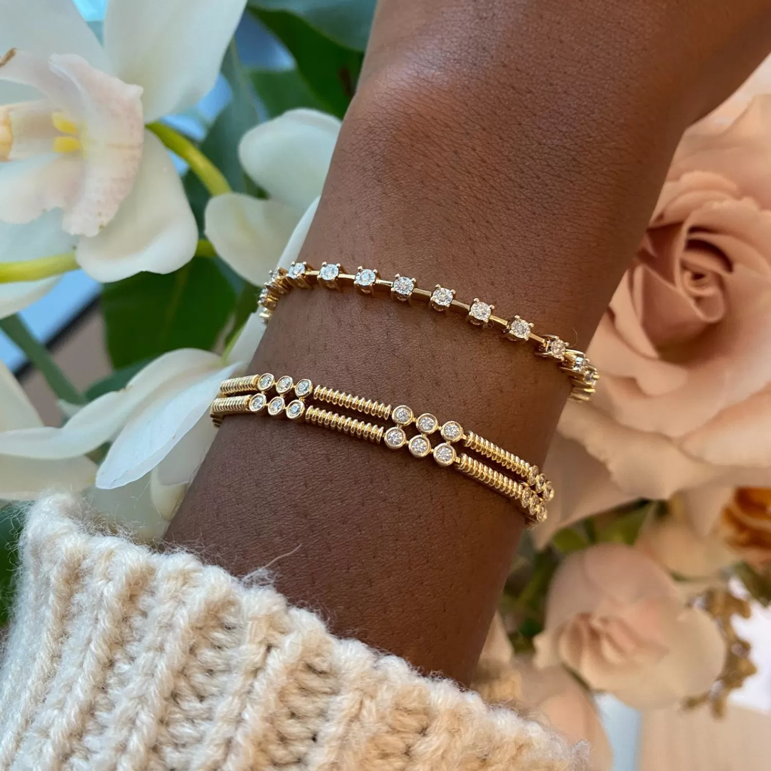Bracelet Tennis Ava Bea en Or Jaune 14 Carats - Pièce Élégante Alkemistry Dana Rebecca avec Cristaux Brillants | Promotion Exclusive pour Amateurs de Joaillerire Raffinée