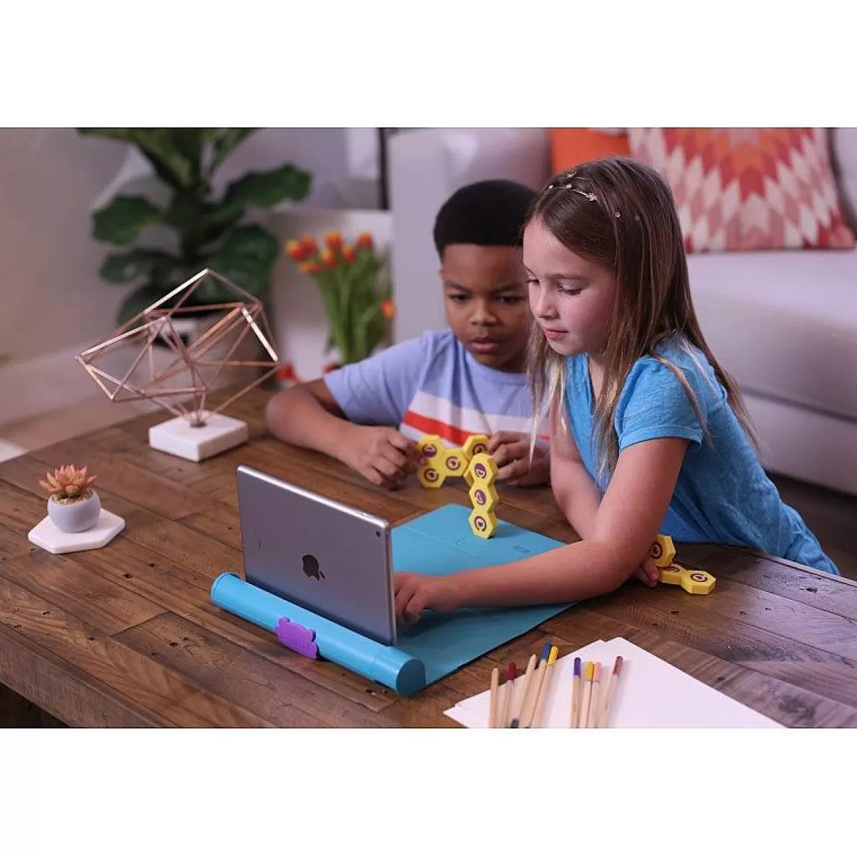 Shifu - Kit Créatif Éducatif sur la Mode | Jeu Interactif pour Enfants, Découverte des Styles & Construction Évolutive