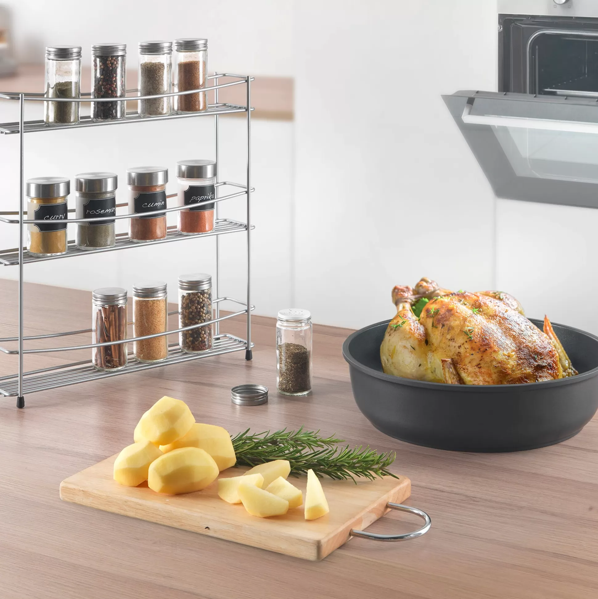Porte-épices design Kumino - 3 niveaux empilables pour cuisine pratique - Organisation culinaire signée Metaltex