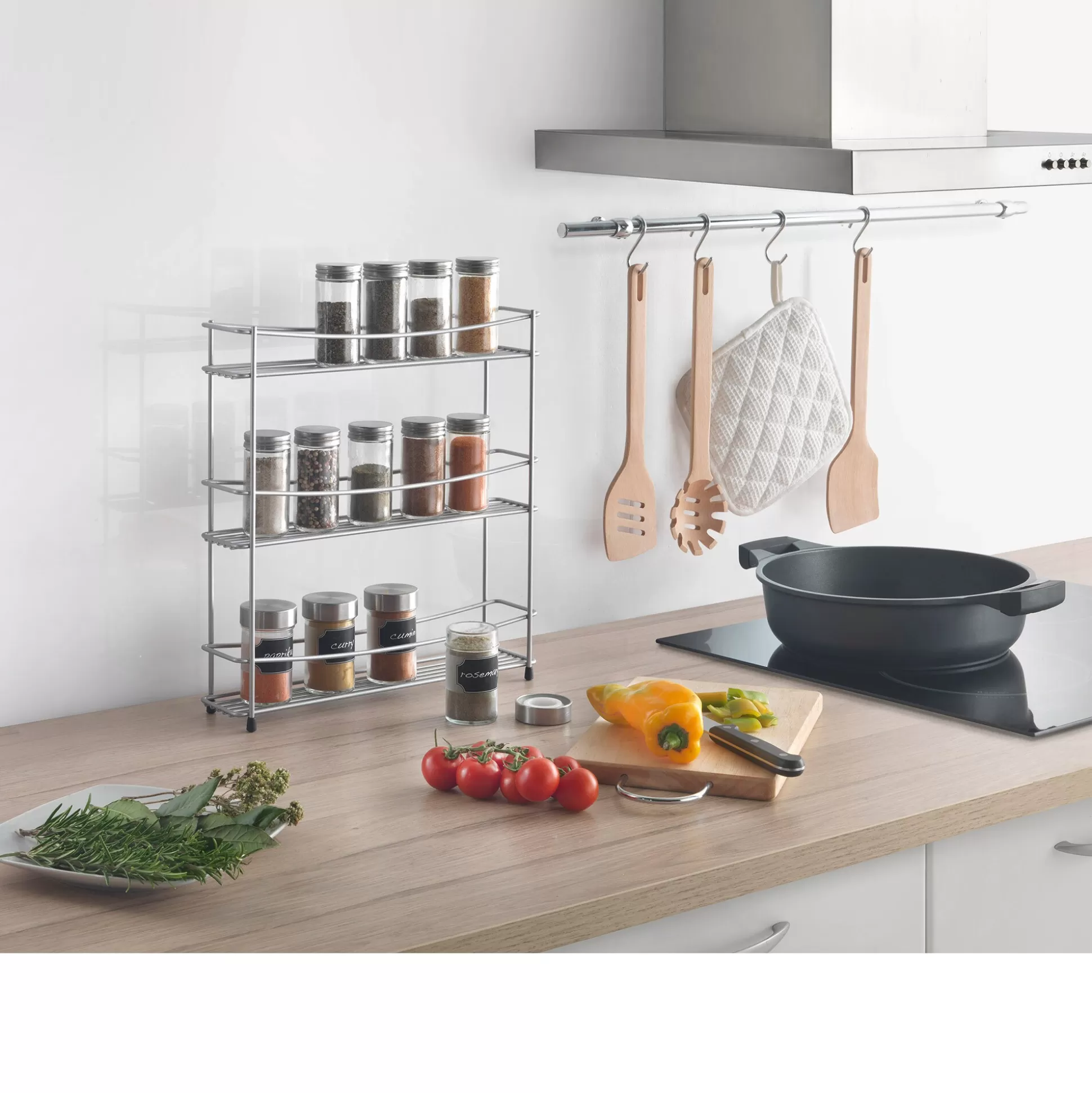 Porte-épices design Kumino - 3 niveaux empilables pour cuisine pratique - Organisation culinaire signée Metaltex