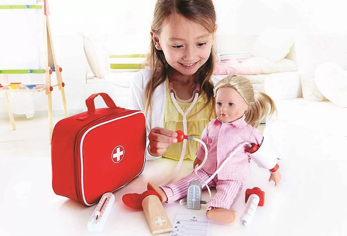 HAPE Coffret Médecin en Bois Éducatif - Jeu d'Imagination pour Enfants 3 Ans et Plus 

(Alternative : Coffret Docteur HAPE - Kit Médical Complet pour Jeu de Rôle Créatif - Dès 3 Ans) 

(Alternative 2 : HAPE Mon Premier Kit Docteur - Mallette Médicale Éducative en Bois - Jeu d'Apprentissage par le Jeu)
