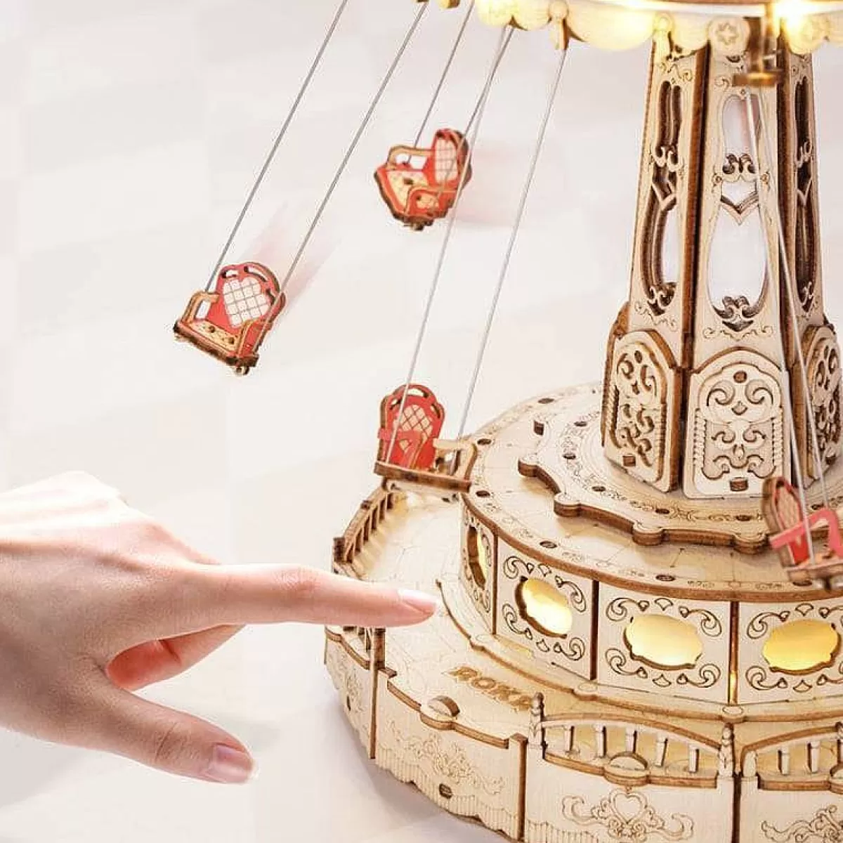 ROBOTIME - Kit de Construction 3D Carrousel Balançoire Enchanteur | Maquette Mécanique avec Éclairage LED | Cadeau Créatif pour Enfants et Adultes