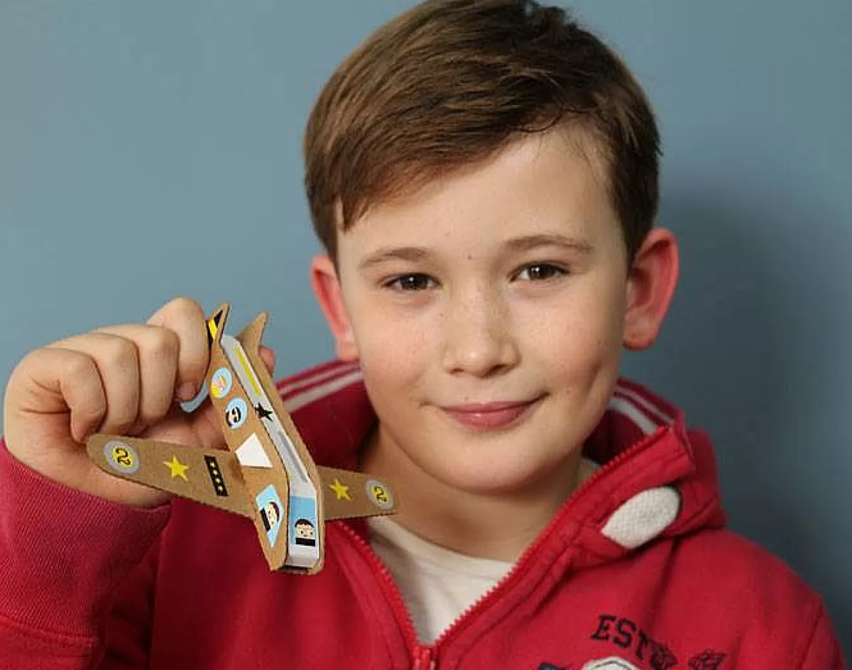 Découvrez Avion-Jouet Réaction Édition Collector - Pirouette Cacahuète 

Modèle Dynamique avec Mécanisme Ludique & Maniable 

Top des Jouets Créatifs pour Enfants - Nouveauté 2024