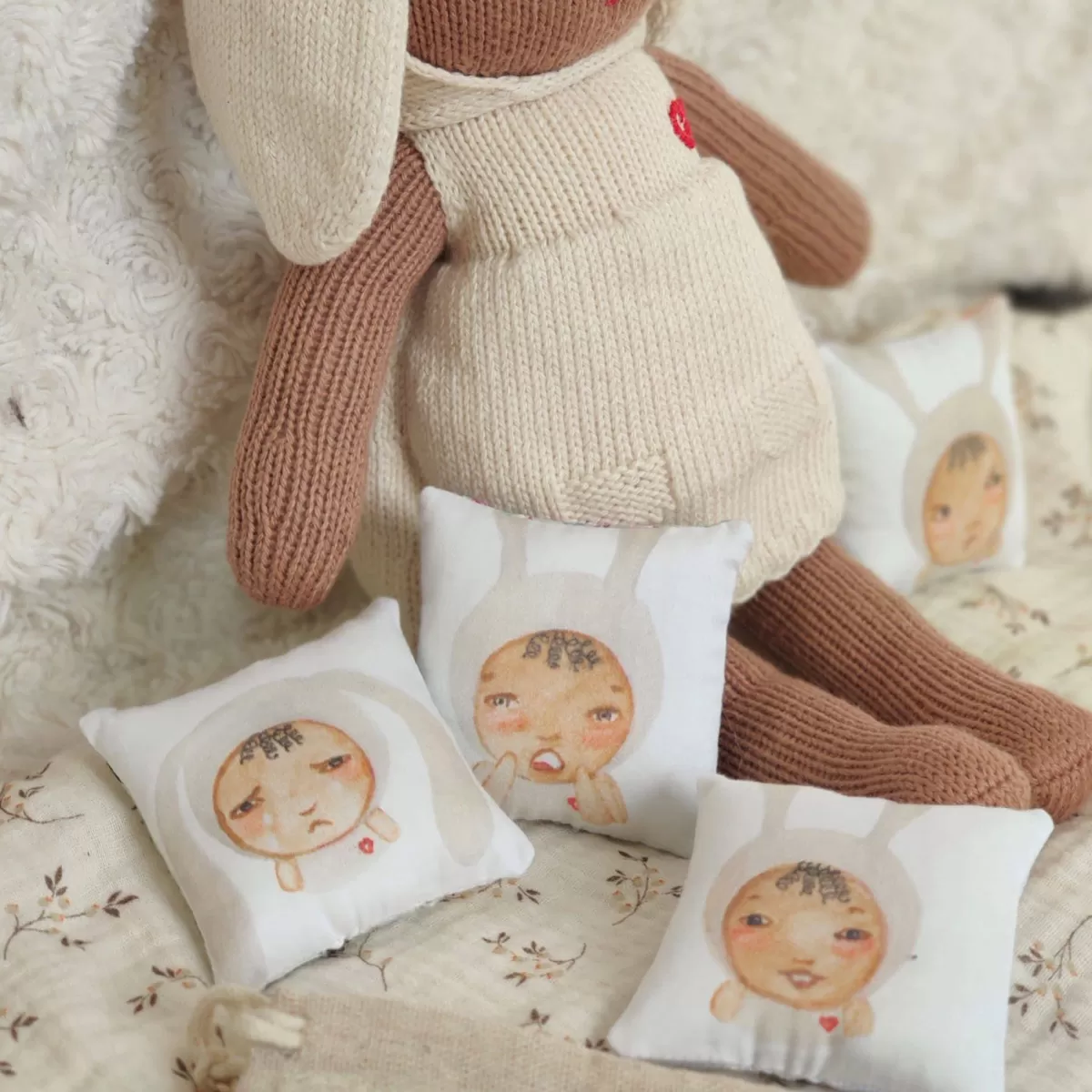 LERO KID - Coffret Créatif 1er Âge : Tissage & Émotions (Prix Mini) 

[Version alternative plus poétique]
Première Boîte Sensorielle LERO - Atelier de Tissage pour Petites Mains 

[Version avec appel émotionnel]
Mon Premier Kit d'Éveil Textile - Découverte des Matières en Douceur par LERO KID