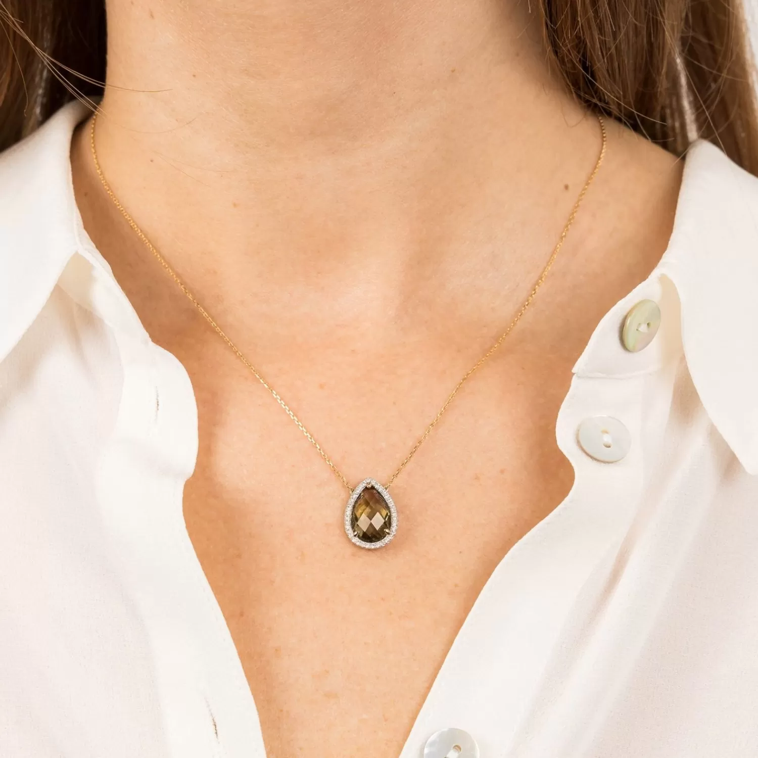 Collier élégant en or jaune 18 carats serti de quartz olive et diamants - Création exclusive Alma par Alkemistry Morganne Bello