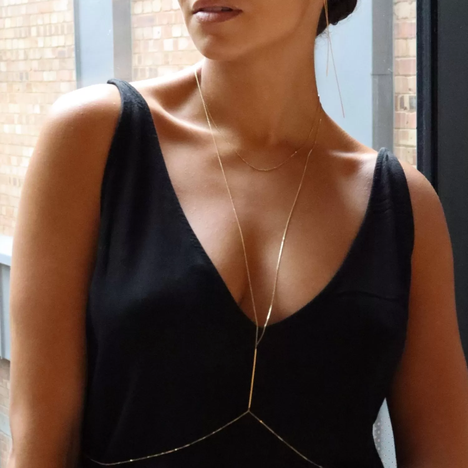 Collier Lumière Dorée Alkemistry – Chaîne ajustable 20 pouces en or 18 carats, reflets nacrés intemporels