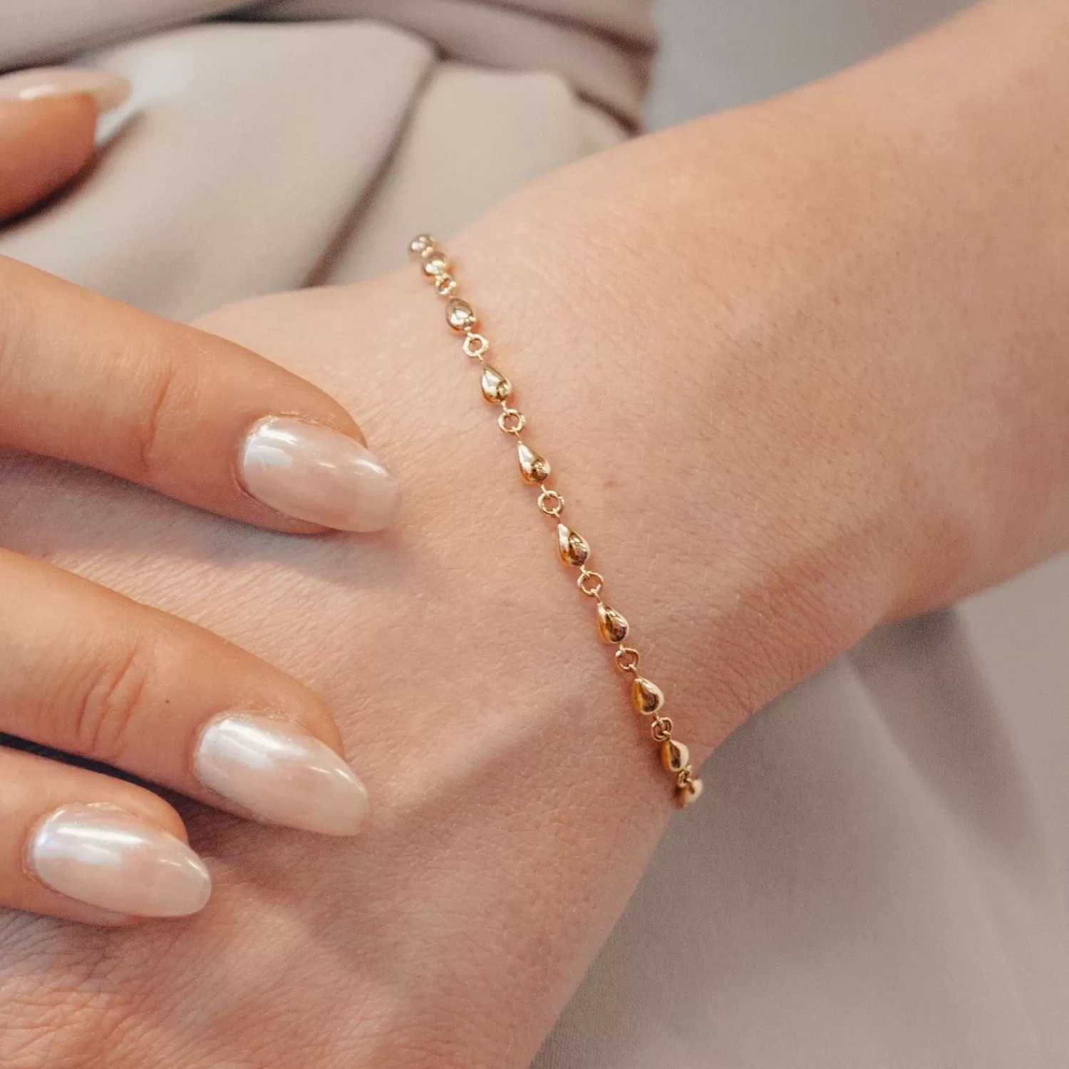 Bracelet Tennis Alkemistry - Nuances Dorées avec Perles en Or 18 Carats - Édition Exclusive Limitée