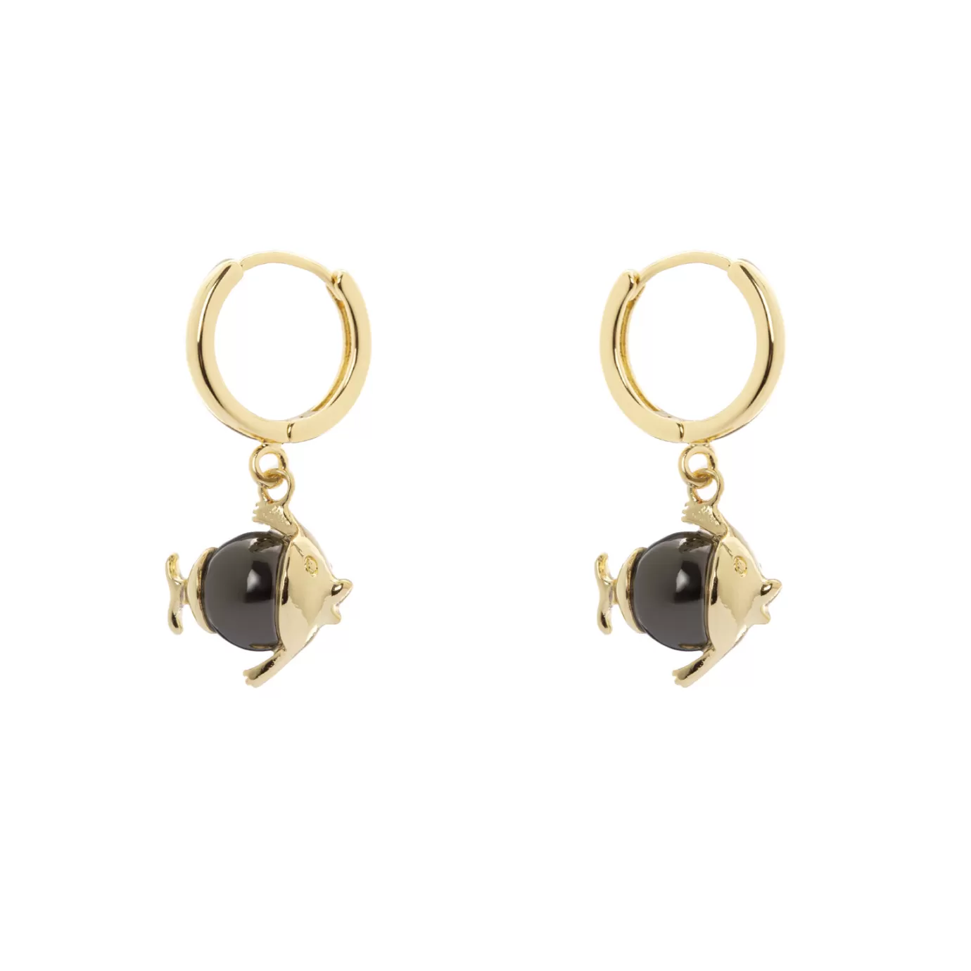 Boucles d'oreille élégantes avec petit poisson Barbados - Collection Perno & Sodini 

Détail unique : pendentif marin raffiné en métal doré - Idéal style vacances tropicales