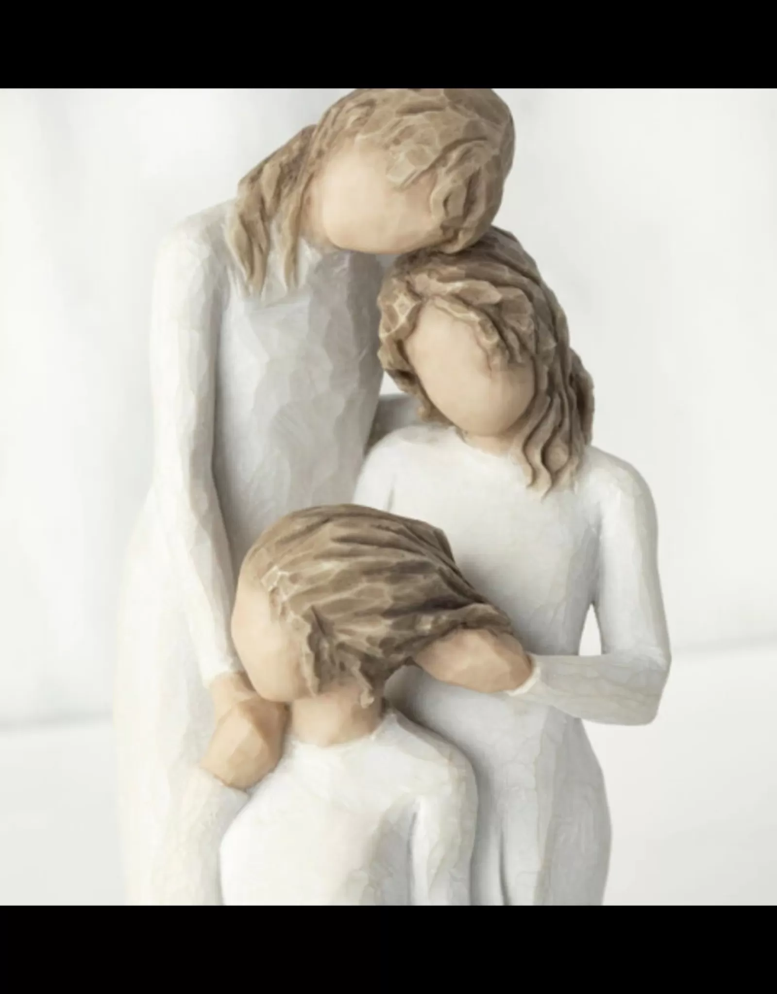 Maman Éternelle - Sculpture Émotionnelle en Saule & Douceur Apaisante pour la Fête des Mères