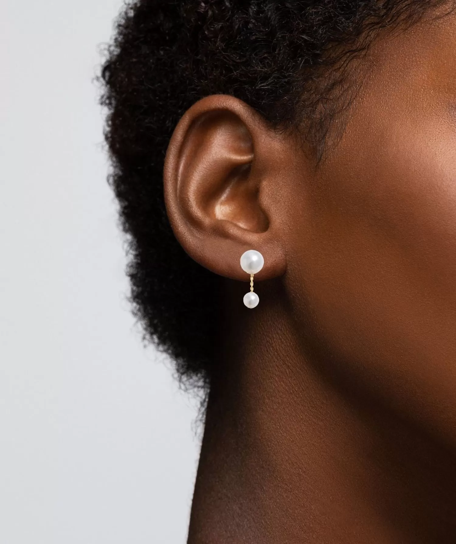 Boucles d'oreilles Alkemistry Poppy Finch - Or 14 carats avec perles tombantes élégantes (Paire) | Promotion exclusive
