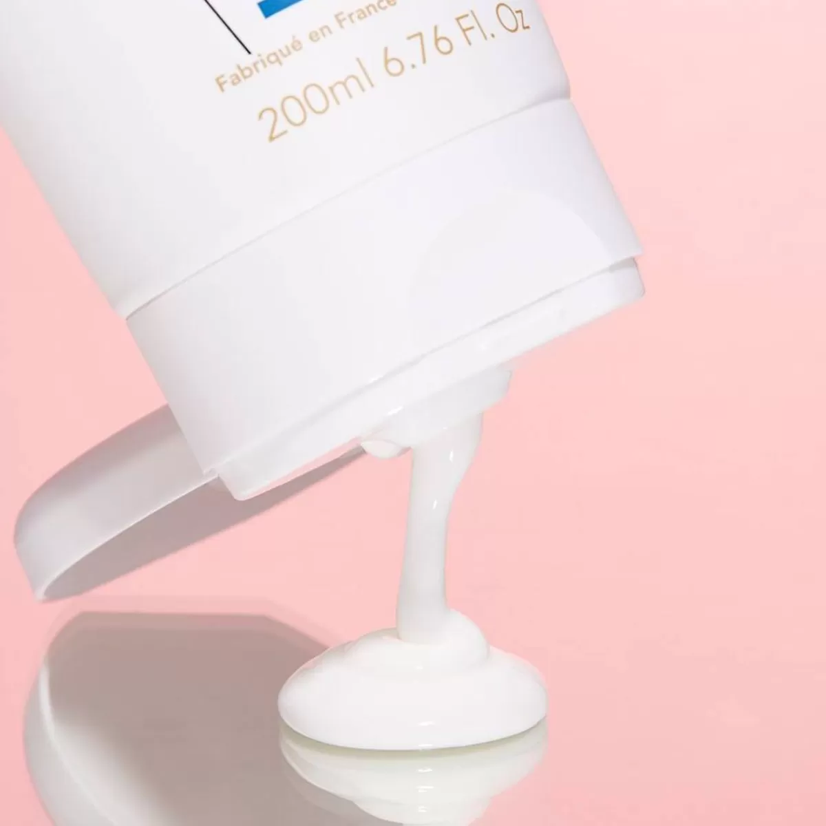Crème Hydratante Éclat Radieux Rose Diamant · Soin Visage Nourrissant 24h 

（：J'ai utilisé le point médian typographique français 