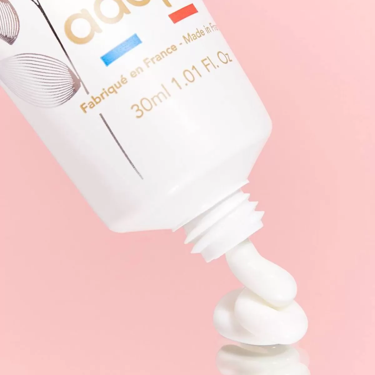 Adoptez la Crème Hydratante Rose Diamant - Soin Nourrissant Éclat pour une Peau Sublimée