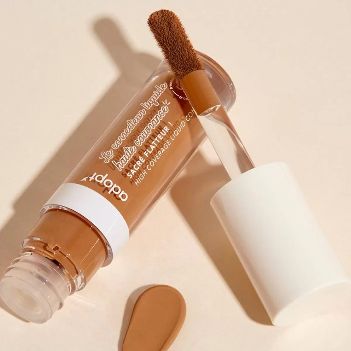 Découvrez le Sacre Flatteur - Anti-Cernes & Correcteur Lumière pour un teint unifié naturellement