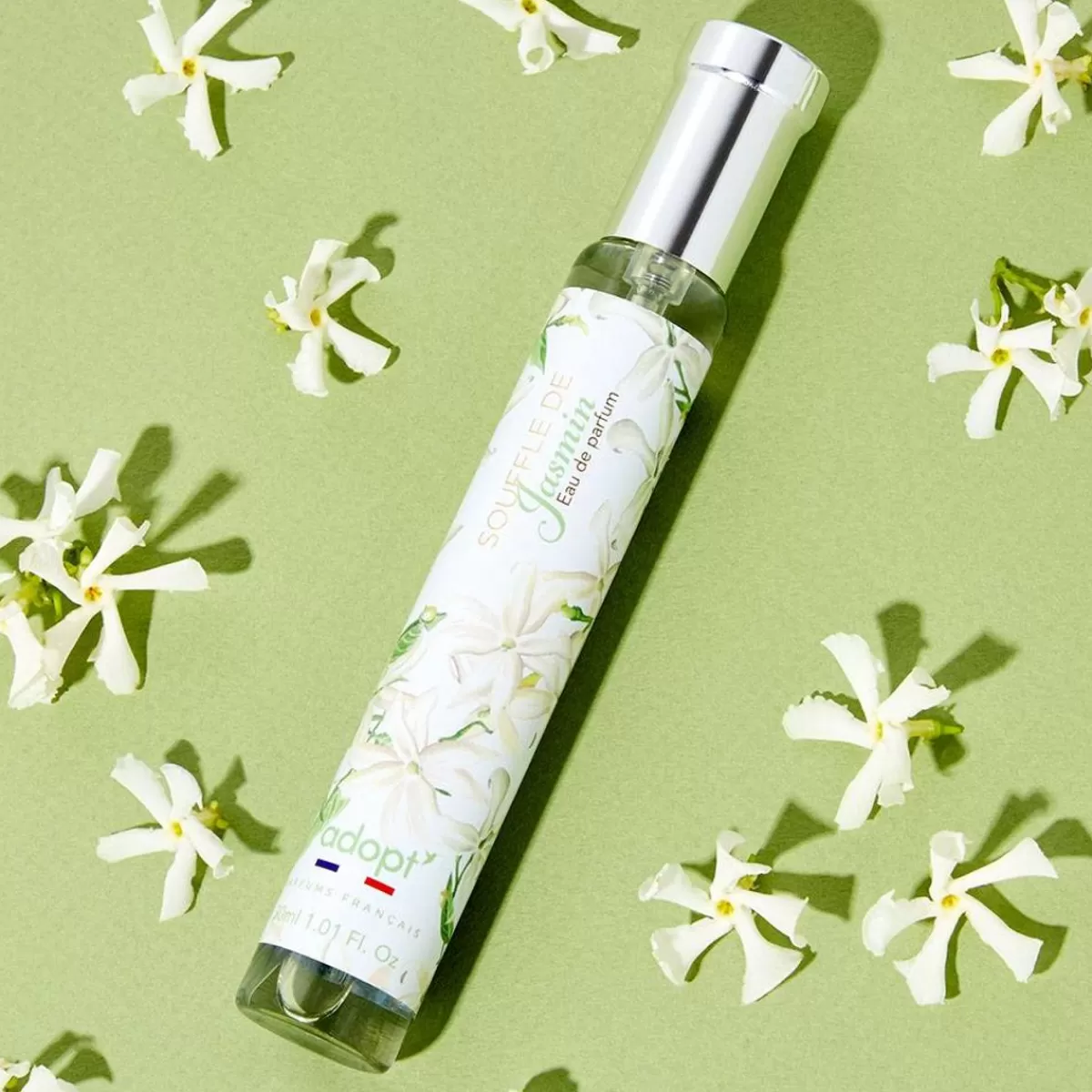 Élixir de Jasmin Blanc : Odeur Envoûtante de Fleurs Printanières Légère et Sensuelle - Un Hymne à la Féminité