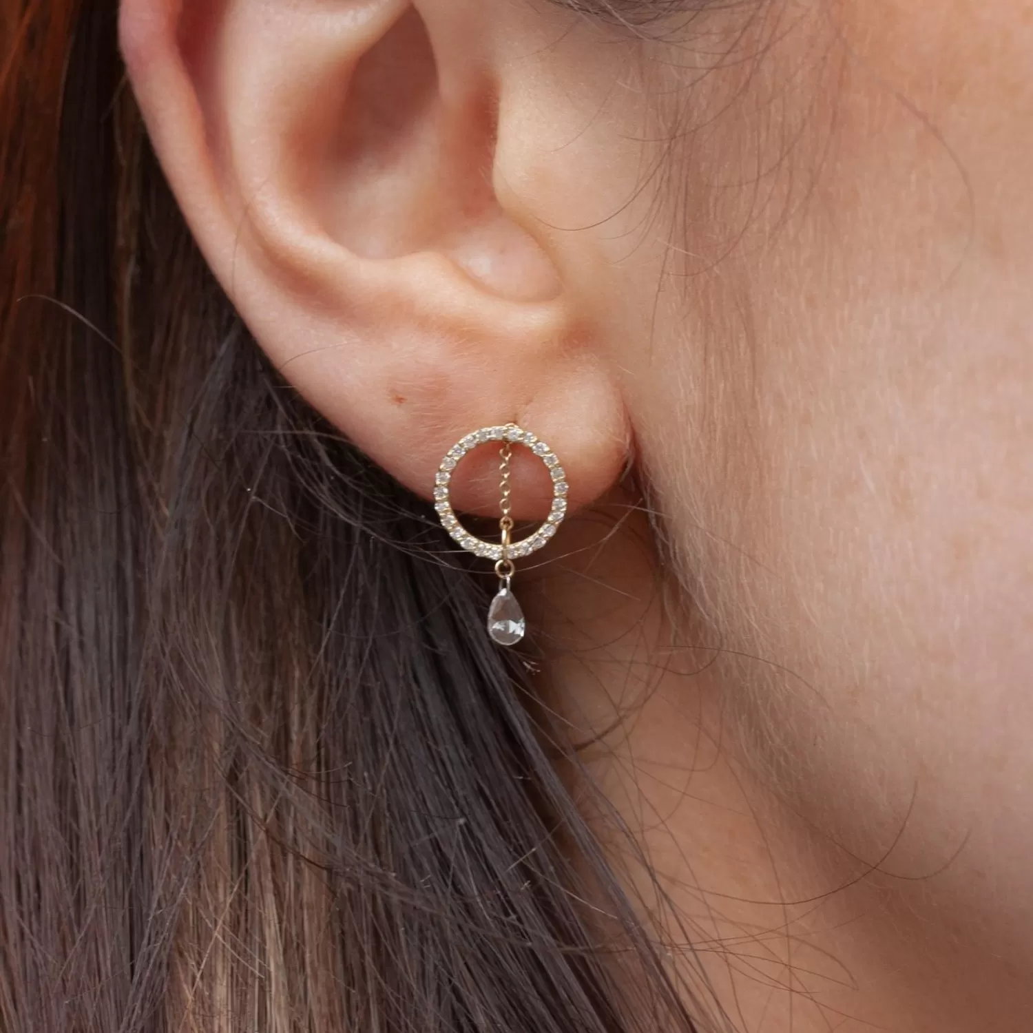 Boucle d'Oreille Capteur de Soleil Alkemistry - Cercle en Or 18 Carats à Serti Diamant Taille Rose, Pièce Unique Édition Exclusif