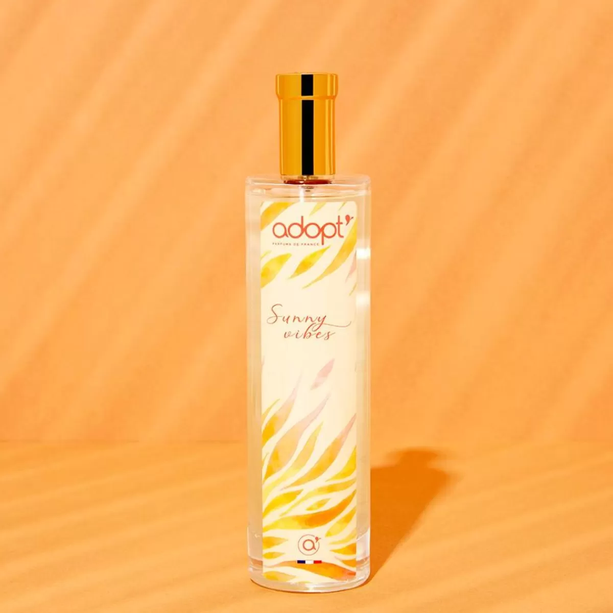 Éclat Solaire : Vibrations Estivales en Eau de Parfum Envoûtante