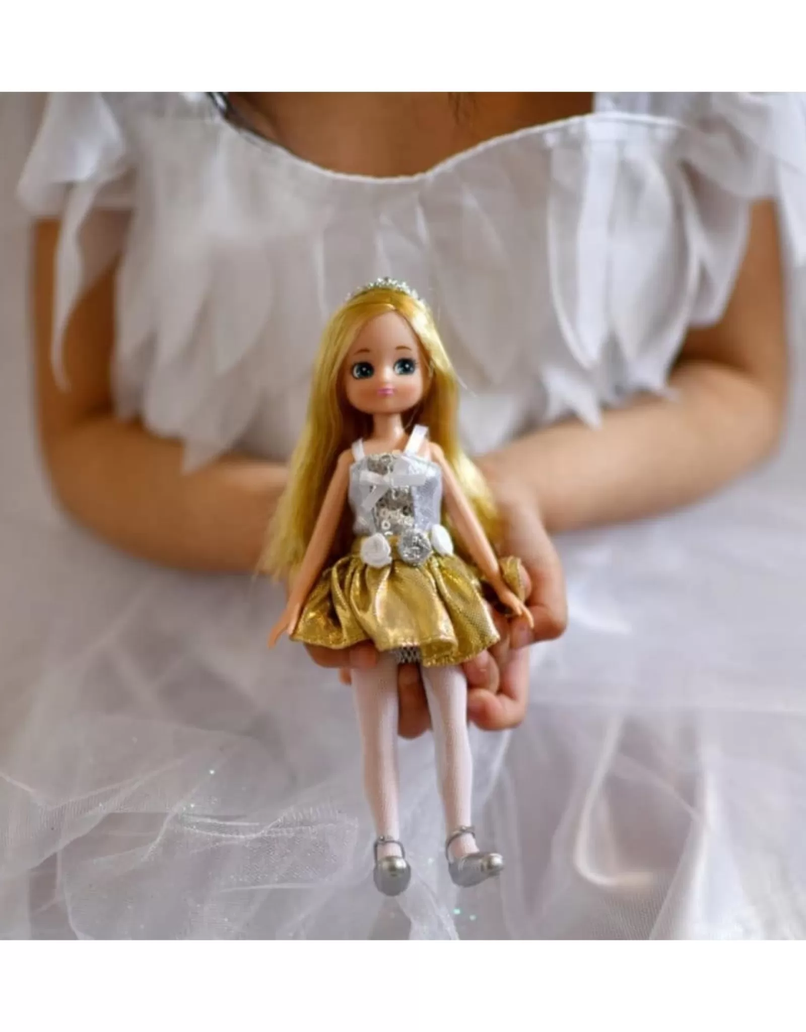 Poupée Articulée Lottie - Lac des Cygnes | Collection Édition Spéciale SCH Toys avec Robe de Bal