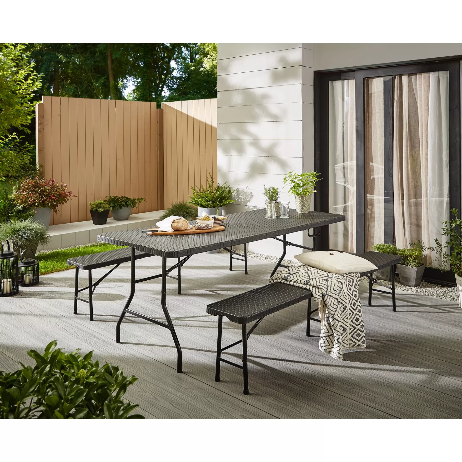 Table d'extérieur design 