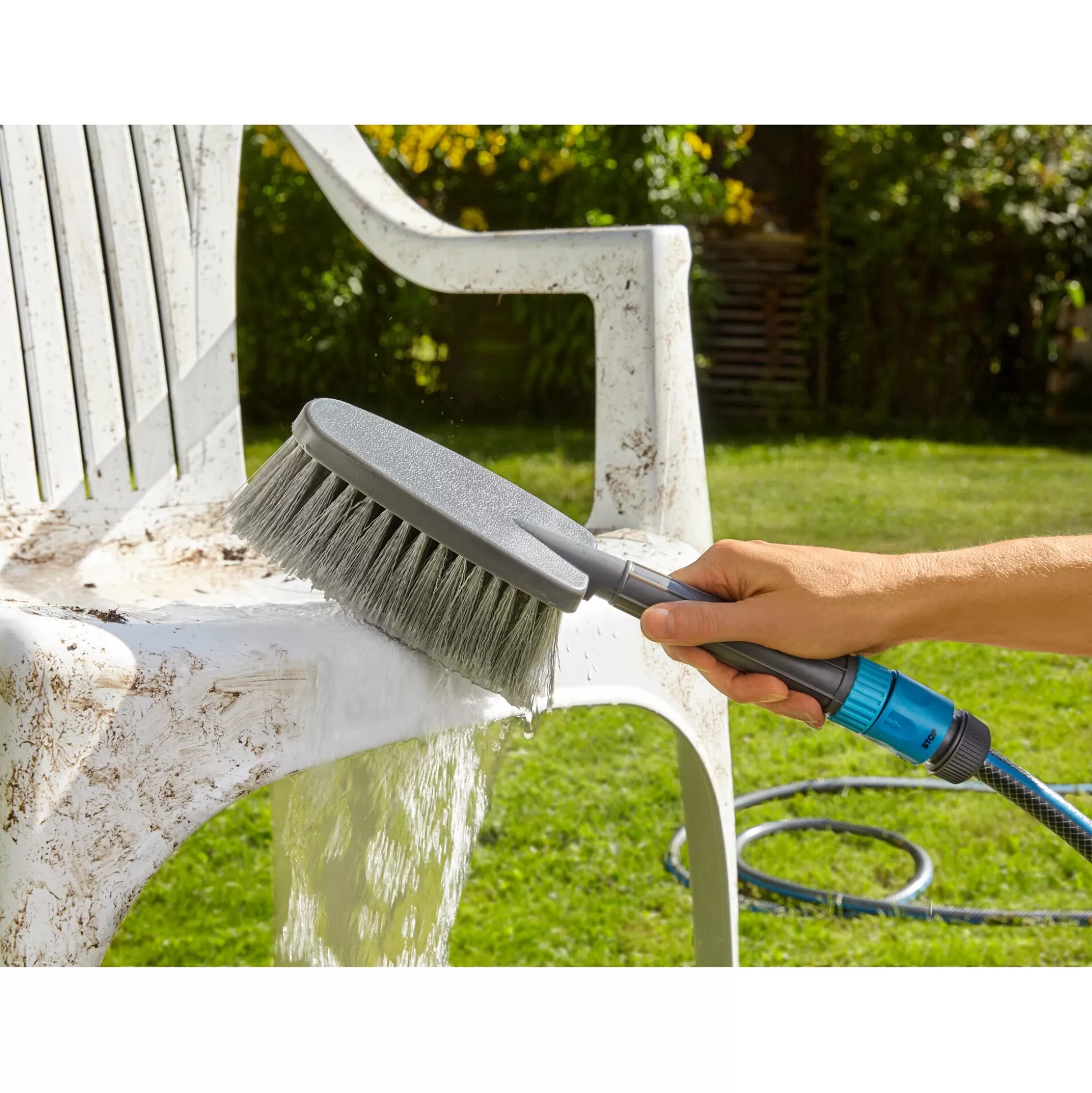Brosse de Jardin « Clever » - Confortable et Durable pour un Nettoyage en Profondeur