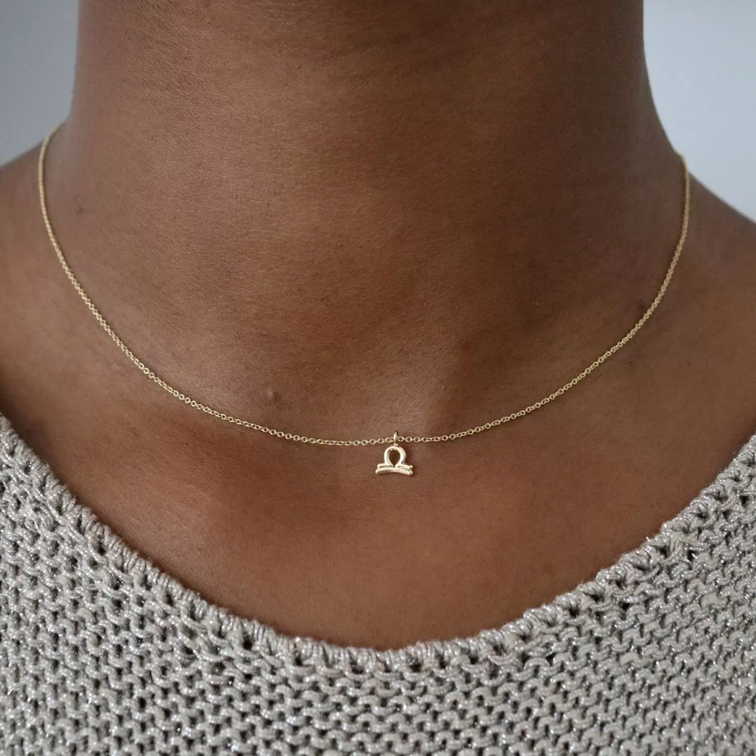 Collier Élégant Alkemistry Zodiac - Pendentif Constellation en Or 18 Carats, Pièce Exclusive Nouvelle Collection