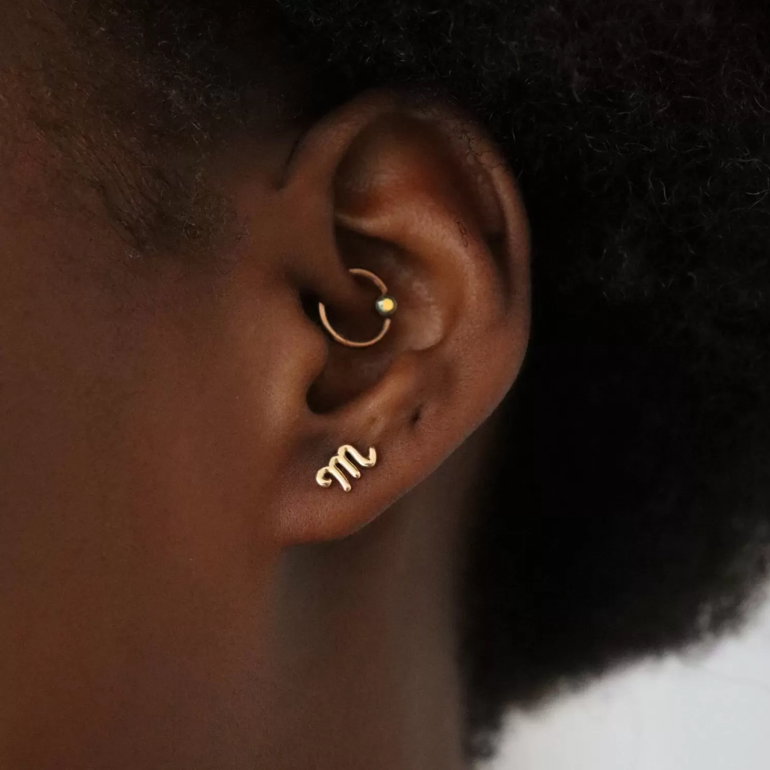 Boucle d'Oreille Étoile du Zodiaque en Or 18 Carats – Création Unique Alkemistry, Style Astral Élégant